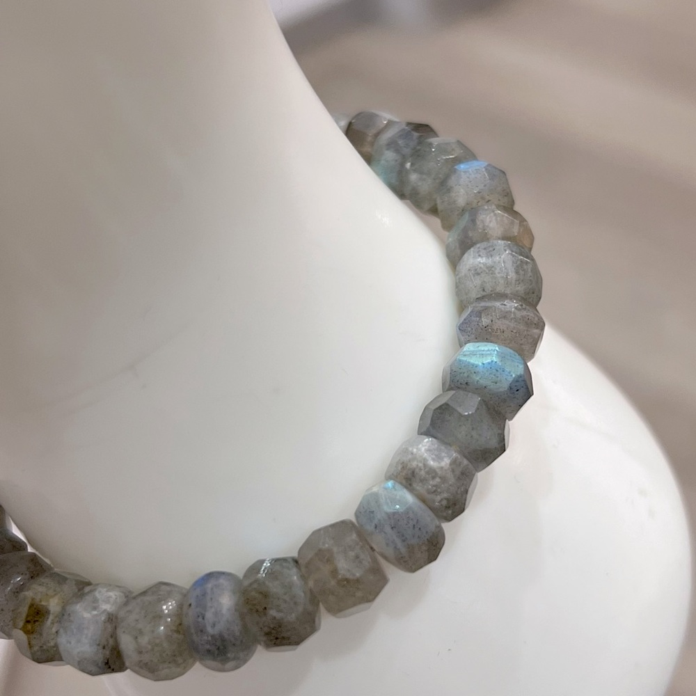 Malagasy Labradorite Sterling Silver BOLO Bracelet - Picture 7 of 14